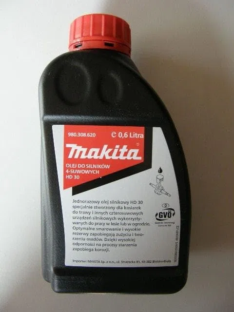 Makita 980. 808.-Huile Pour Makita moteur 4 temps